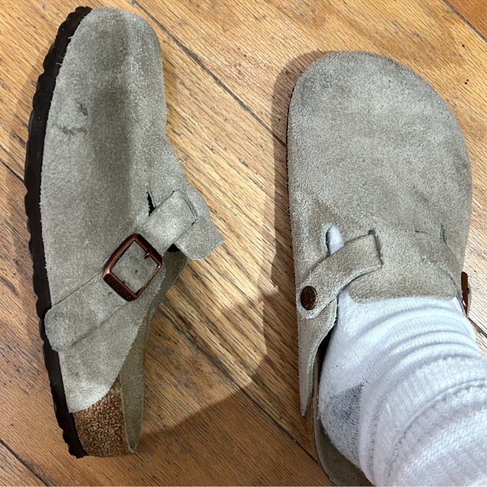 Boston Birkenstock Clog in Suede
